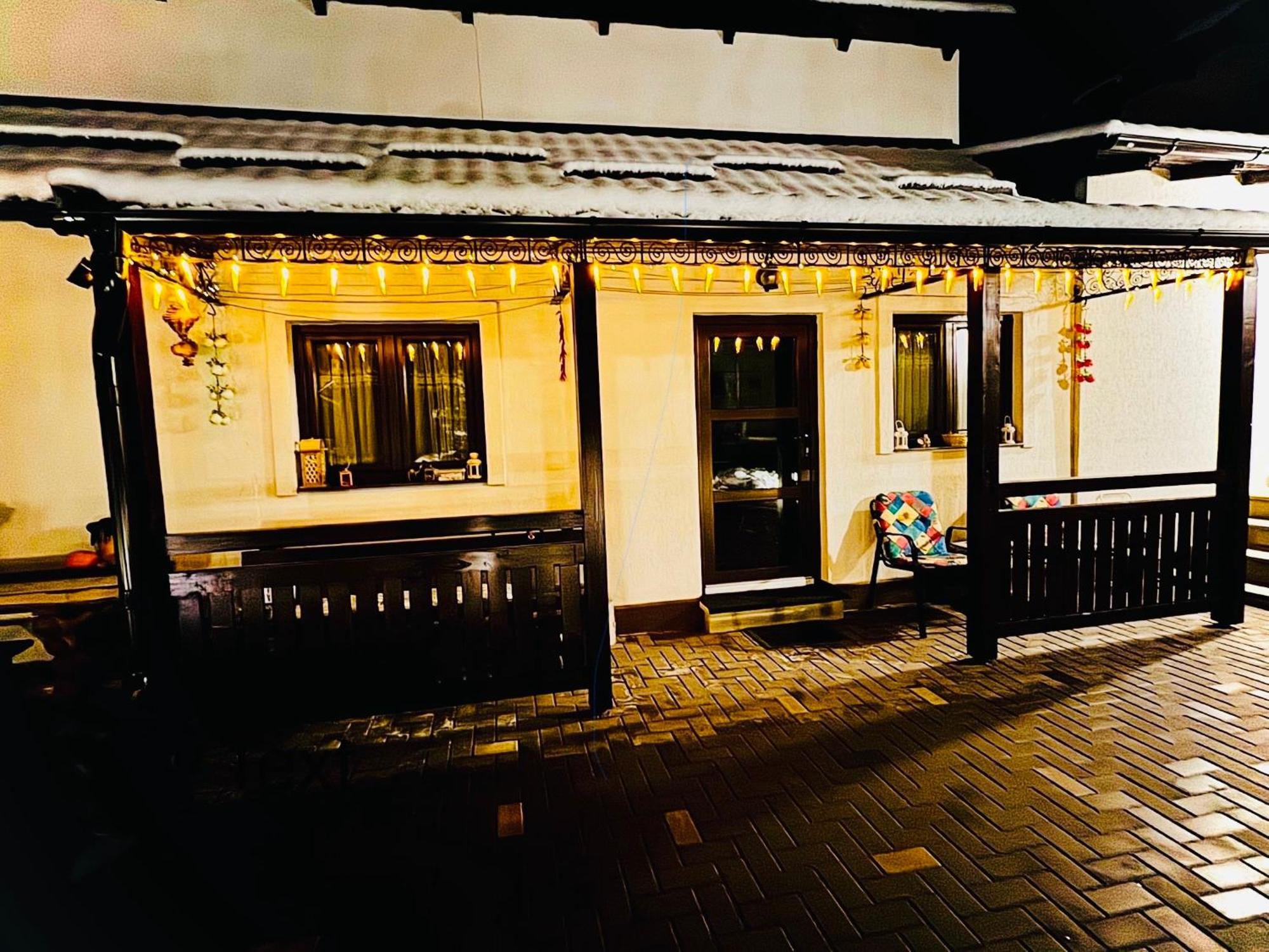 R&B Guest House Campulung Moldovenesc Bagian luar foto